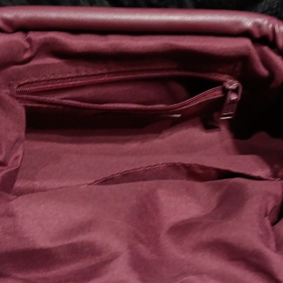 NWT Badgley Mischka plum clutch - Picture 7 of 8